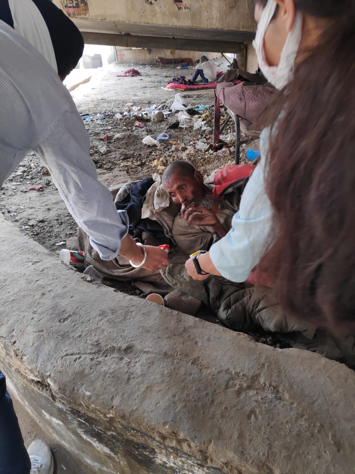 Help People on the roadside - Venerate Foundation #veneratefoundation