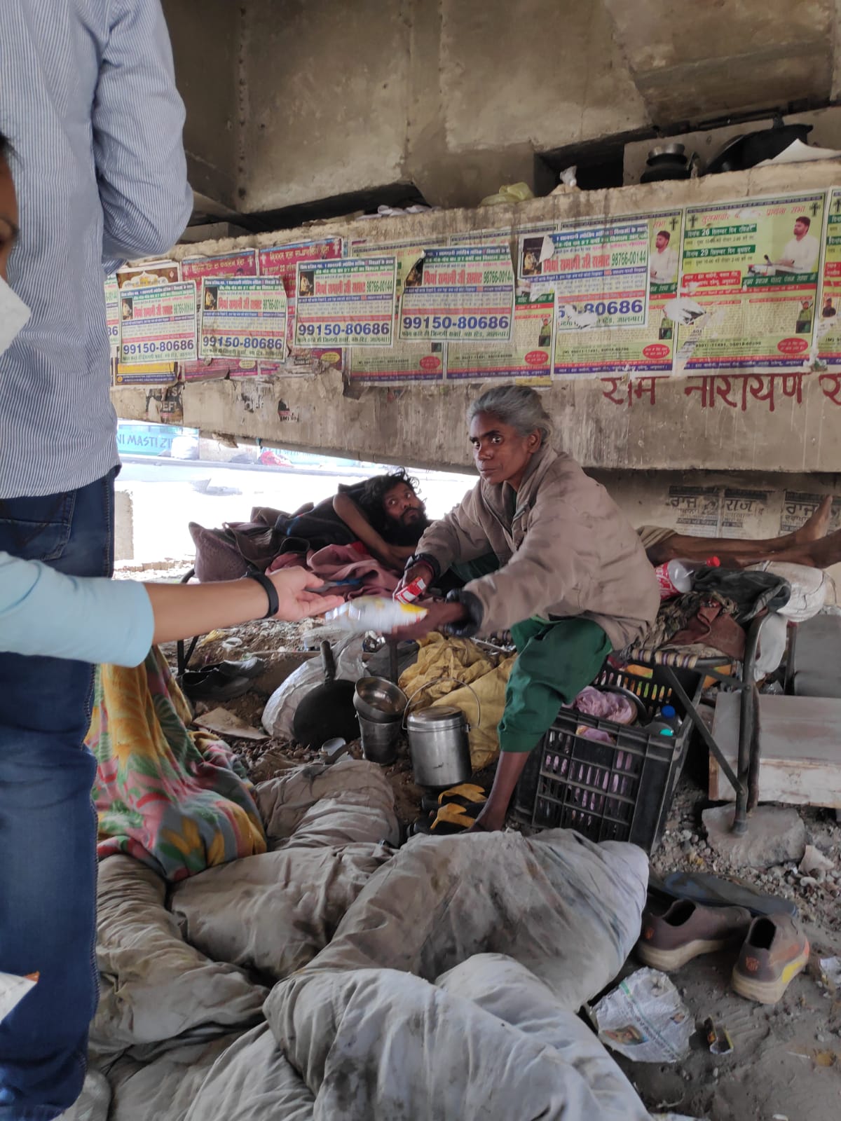 Help People on the roadside - Venerate Foundation #veneratefoundation